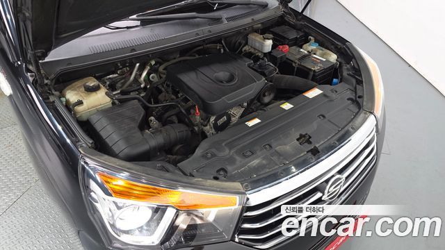 KG Mobility (SsangYong) Korando Turismo 4WD TX 9-seater 2017 — фото 6