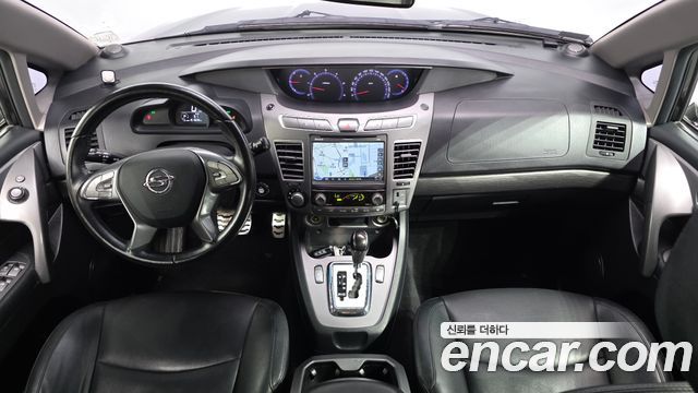 KG Mobility (SsangYong) Korando Turismo 4WD TX 9-seater 2017 — фото 7