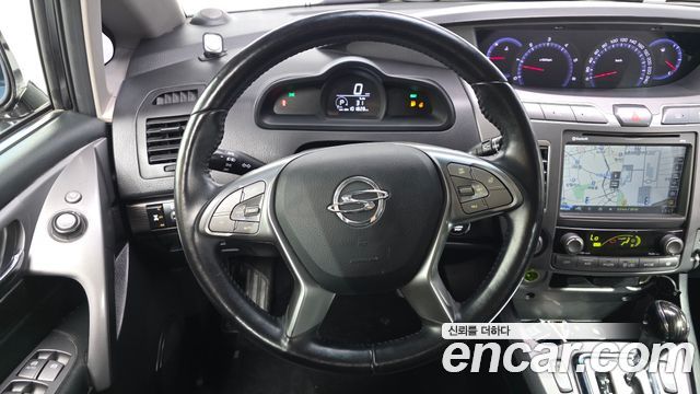 KG Mobility (SsangYong) Korando Turismo 4WD TX 9-seater 2017 — фото 17