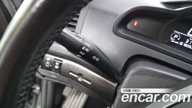 KG Mobility (SsangYong) Korando Turismo 4WD TX 9-seater 2017 — фото 20