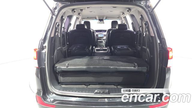 KG Mobility (SsangYong) Korando Turismo 4WD TX 9-seater 2017 — фото 24