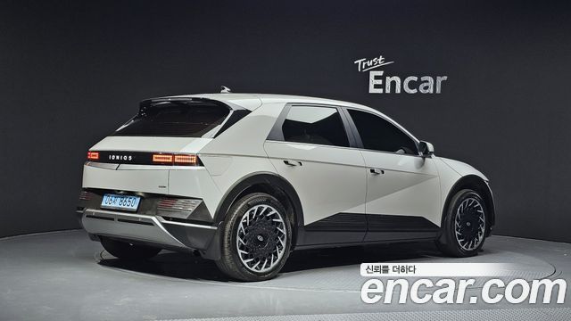 Hyundai Ioniq 5 Long Range AWD Commercial Long Range Package 2023 — фото 2
