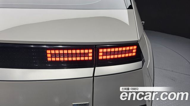Hyundai Ioniq 5 Long Range AWD Commercial Long Range Package 2023 — фото 29