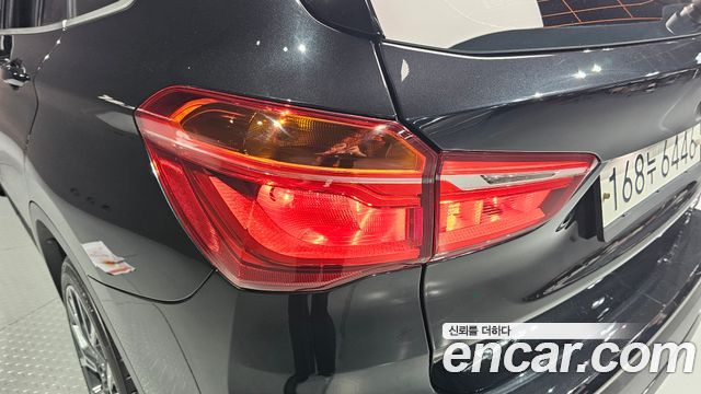 BMW X1 (F48) xDrive 20i xLine 2022 — фото 23