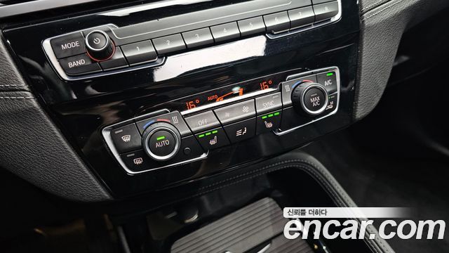 BMW X1 (F48) xDrive 20i xLine 2022 — фото 30