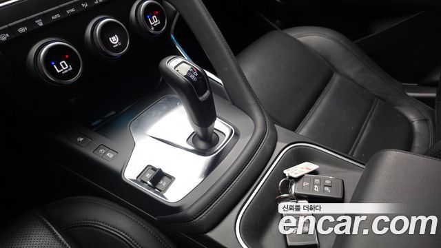 Jaguar E-PACE D180 SE 2019 — фото 9