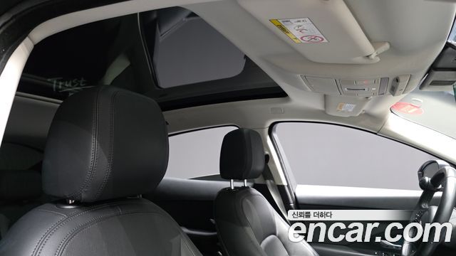 Jaguar E-PACE D180 SE 2019 — фото 20