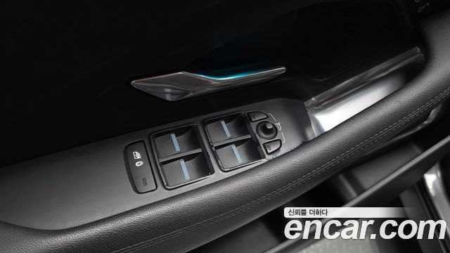 Jaguar E-PACE D180 SE 2019 — фото 27