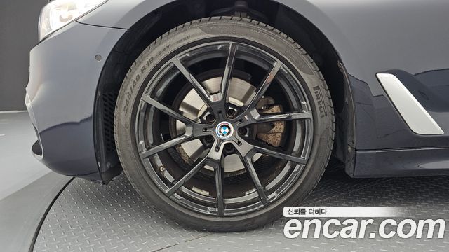 BMW 5 Series (G30) 520d M Sport Special Edition 2018 — фото 5