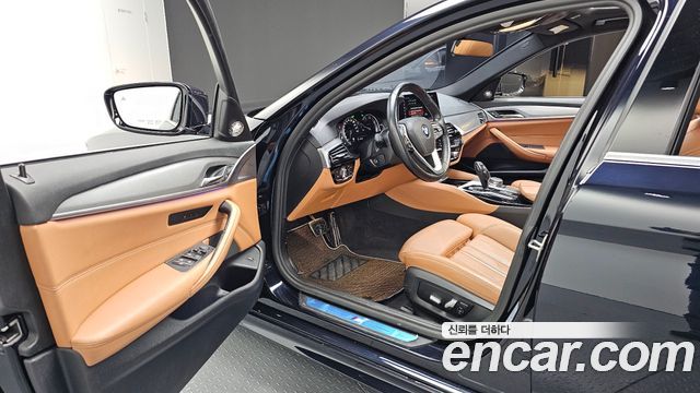 BMW 5 Series (G30) 520d M Sport Special Edition 2018 — фото 10