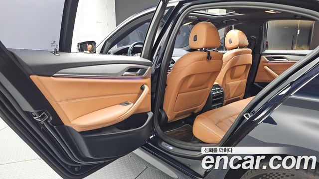 BMW 5 Series (G30) 520d M Sport Special Edition 2018 — фото 12