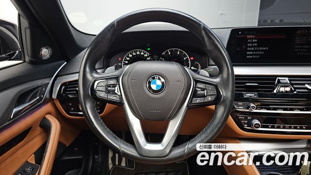 BMW 5 Series (G30) 520d M Sport Special Edition 2018 — фото 13