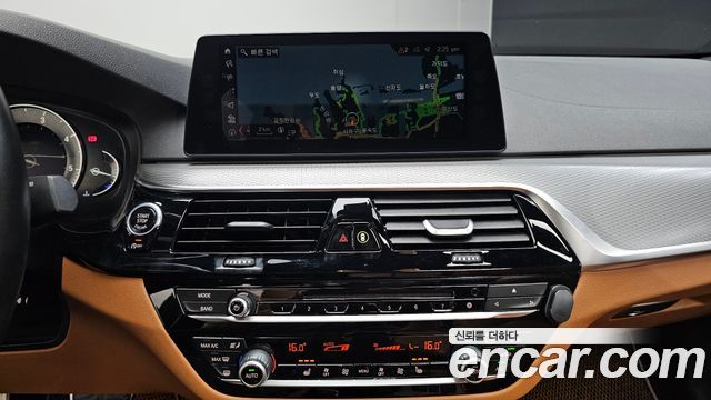 BMW 5 Series (G30) 520d M Sport Special Edition 2018 — фото 14
