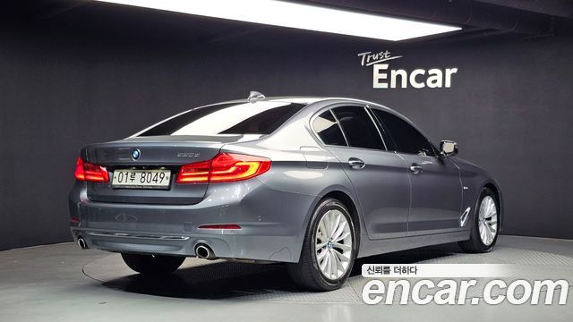 BMW 5 Series (G30) 520d Luxury Special Edition 2018 — фото 2