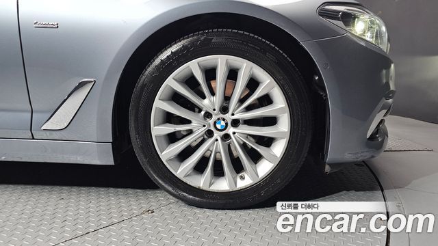 BMW 5 Series (G30) 520d Luxury Special Edition 2018 — фото 21