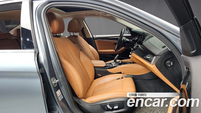 BMW 5 Series (G30) 520d Luxury Special Edition 2018 — фото 26