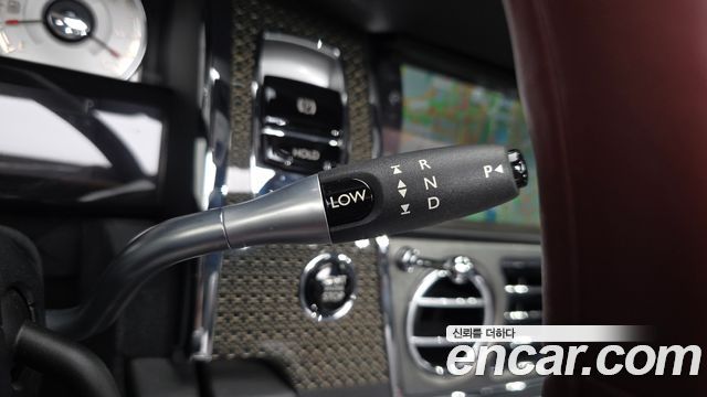 Rolls-Royce Dawn 6.6 V12 Black Badge 2020 — фото 9