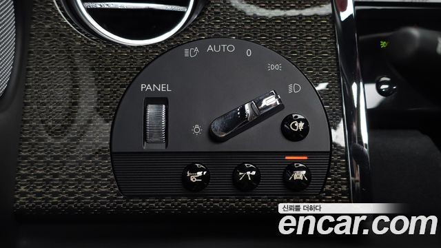 Rolls-Royce Dawn 6.6 V12 Black Badge 2020 — фото 13
