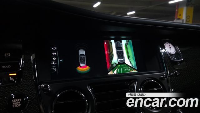 Rolls-Royce Dawn 6.6 V12 Black Badge 2020 — фото 17