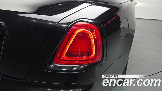 Rolls-Royce Dawn 6.6 V12 Black Badge 2020 — фото 23