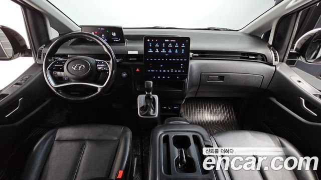 Hyundai Staria Tourer 11-Seater Modern 2023 — фото 7