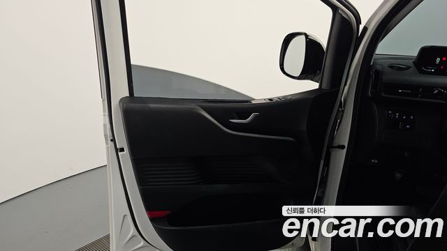 Hyundai Staria Tourer 11-Seater Modern 2023 — фото 24