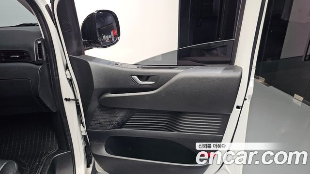 Hyundai Staria Tourer 11-Seater Modern 2023 — фото 25