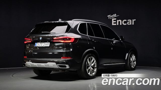 BMW X5 (G05) xDrive 45e xLine 2021 — фото 2