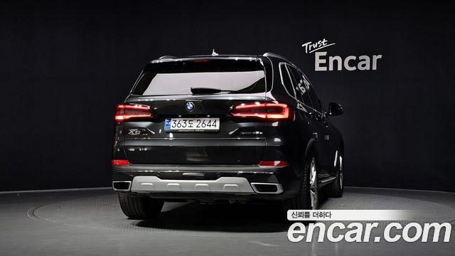BMW X5 (G05) xDrive 45e xLine 2021 — фото 4