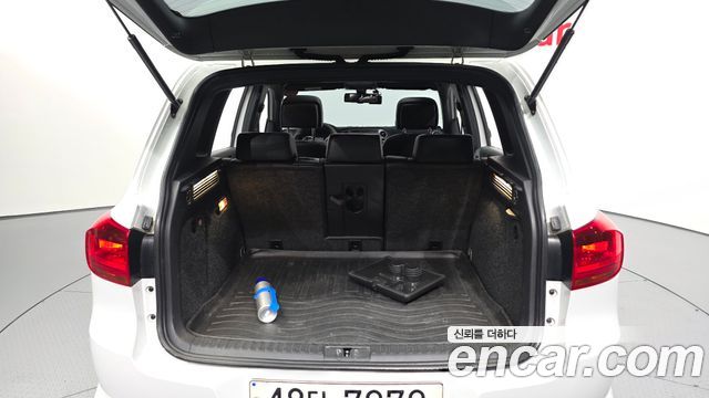 Volkswagen Tiguan 2.0 TDI R-Line 5N 2014 — фото 20
