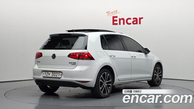 Volkswagen Golf (VII) 2.0 TDI Premium 2015 — фото 2