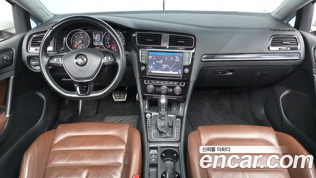 Volkswagen Golf (VII) 2.0 TDI Premium 2015 — фото 7
