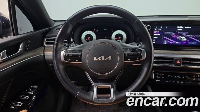 Kia K5 (III) 2.0 Signature 2022 — фото 13