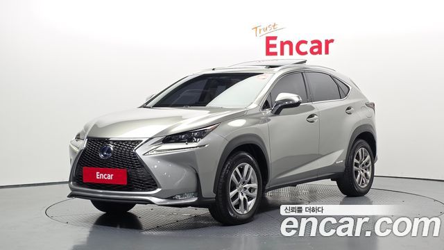 Lexus NX300h Supreme