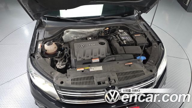 Volkswagen Tiguan 2.0 TDI Comfort 5N 2015 — фото 6