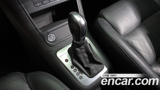Volkswagen Tiguan 2.0 TDI Comfort 5N 2015 — фото 9
