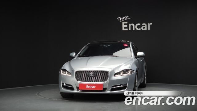 Jaguar XJ 3.0D Premium Luxury SWB X351 2018 — фото 3