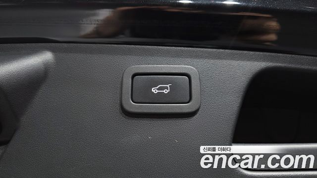 Jaguar E-PACE P250 S 2018 — фото 32
