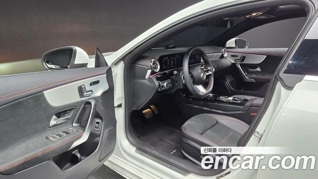Mercedes-Benz CLA-Class (C118) CLA250 4MATIC 2024 — фото 10