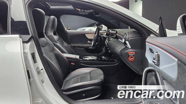 Mercedes-Benz CLA-Class (C118) CLA250 4MATIC 2024 — фото 32