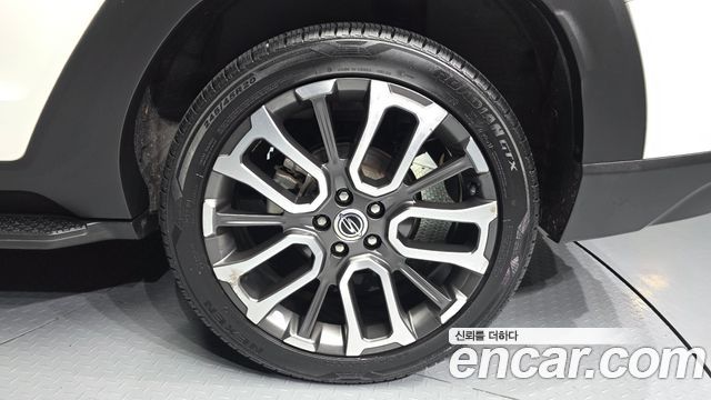 KG Mobility (SsangYong) Torres Gasoline 1.5 4WD T7 2023 — фото 5