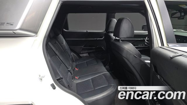 KG Mobility (SsangYong) Torres Gasoline 1.5 4WD T7 2023 — фото 12