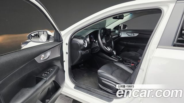 Kia K3 (II) 1.6 Trendy 2022 — фото 10