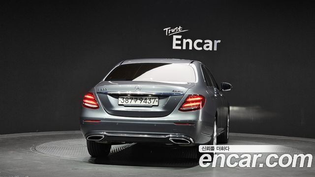 Mercedes-Benz E-Class (W213) E300 4MATIC Exclusive 2020 — фото 4