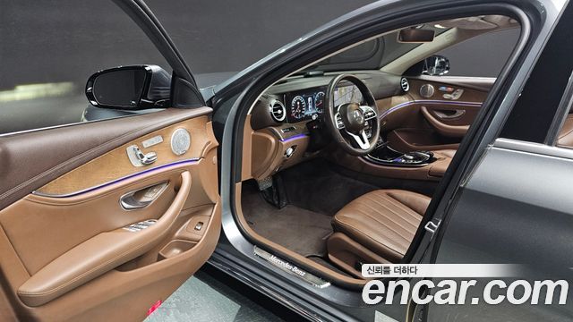 Mercedes-Benz E-Class (W213) E300 4MATIC Exclusive 2020 — фото 10