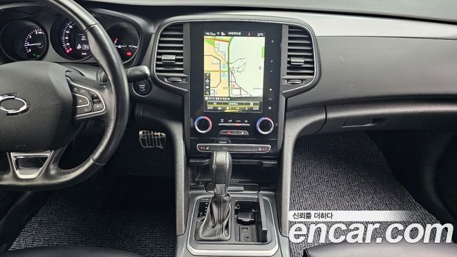 Renault Korea SM6 2.0 LPe SE 2020 — фото 18