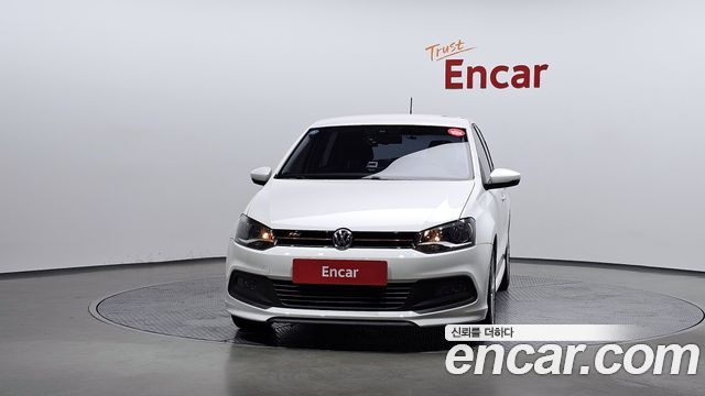 Volkswagen Polo 1.6 TDI R-Line 5th 2013 — фото 3