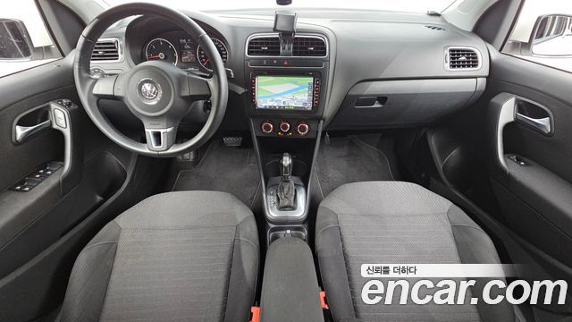 Volkswagen Polo 1.6 TDI R-Line 5th 2013 — фото 7