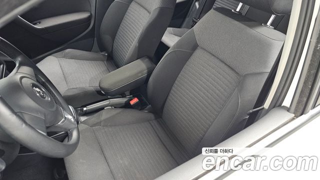 Volkswagen Polo 1.6 TDI R-Line 5th 2013 — фото 17