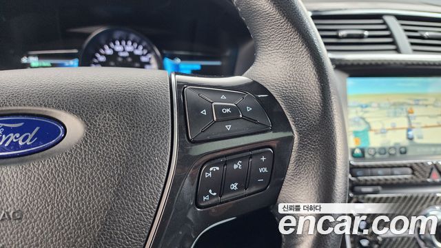 Ford Explorer 2.3 Limited 4WD 5th 2019 — фото 21